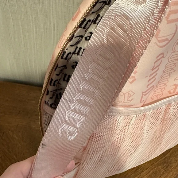 Juicy Couture Blush Pink Sling Bag - Picture 4 of 10